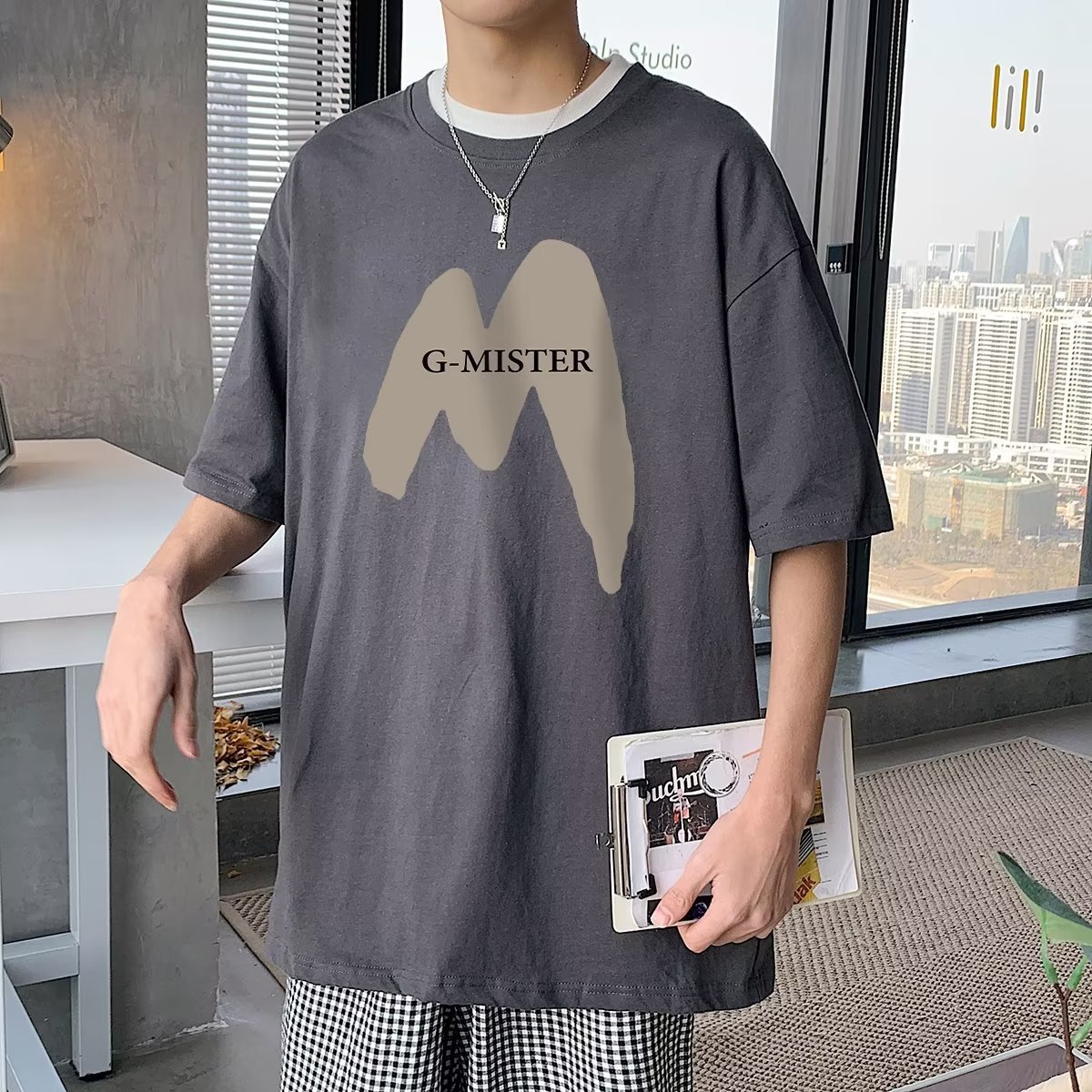 Gray short sleeves