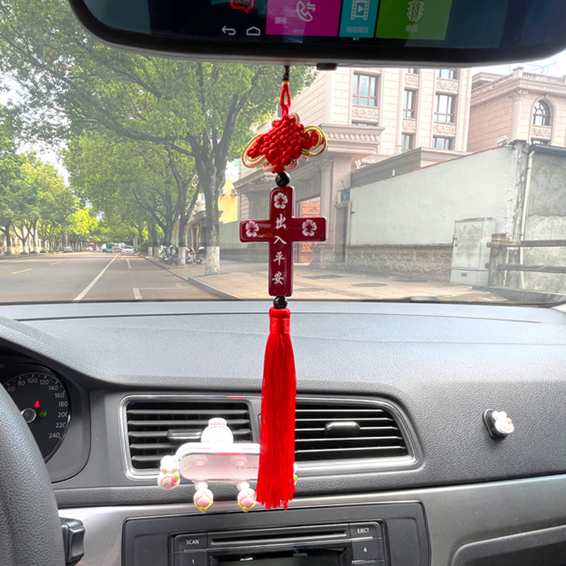 Manufacturers Chinese knot cross car accessories creative cross car rearview mirror safety pendant car pendant