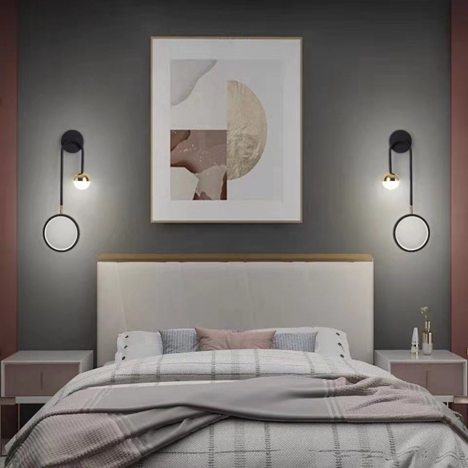 lámpara de pared dormitorio lámpara de pared de cama moderna y simple en línea nórdica lujo lujo lujo lujo personalidad creativa sala de estar TV pared de fondo