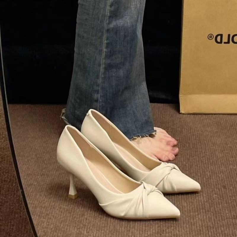 尖头高跟鞋女款2024秋季新款单鞋百搭小个子气质浅口细跟温柔婚鞋
