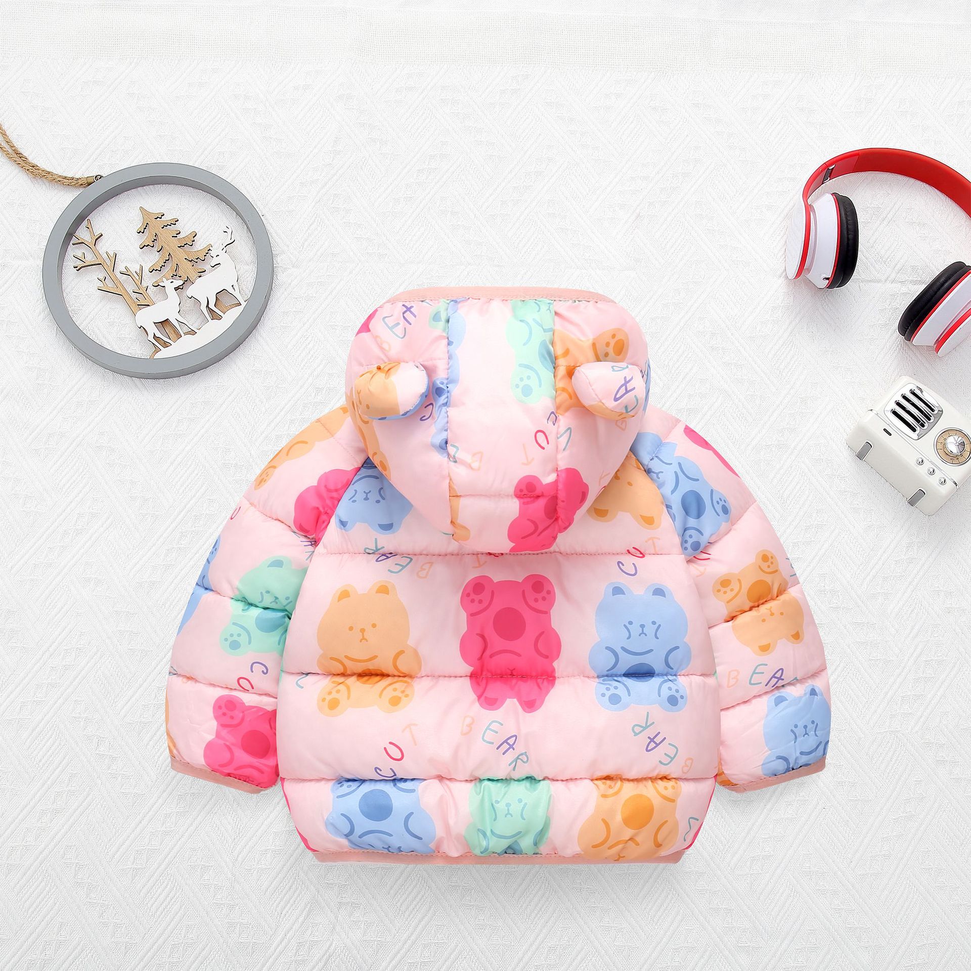 2024 nuevo otoño e invierno Bebé niños y niñas con capucha orejas impresas de algodón acolchado ropa exterior de bebé desgaste exterior de bebé ligero desgaste exterior