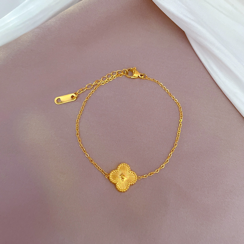 Fashion Four Leaf Clover Titanium Steel Plating Womenu0027S Bracelets Necklace 1 Piece