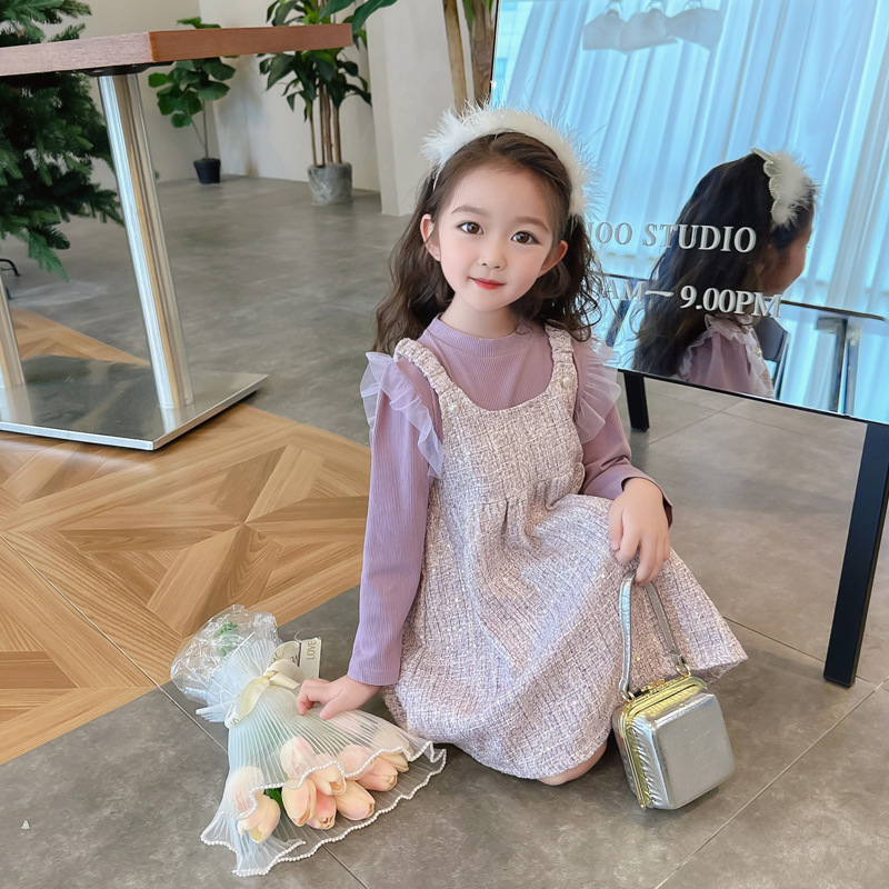 Conjunto de dos piezas para niñas estilo pequeño y elegante, con encaje y tirantes – moda otoño. image 2