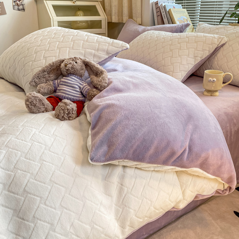 Nueva cubierta de edredón de terciopelo tallado de 1,5 metros cubierta de edredón de 1,8 metros cubierta de edredón de dormitorio de estudiantes cubierta de edredón de terciopelo de leche