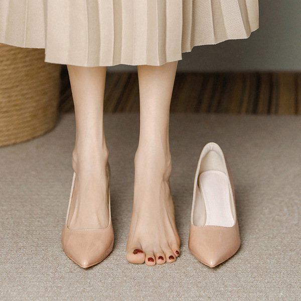 High heels nude pointed-toe heels