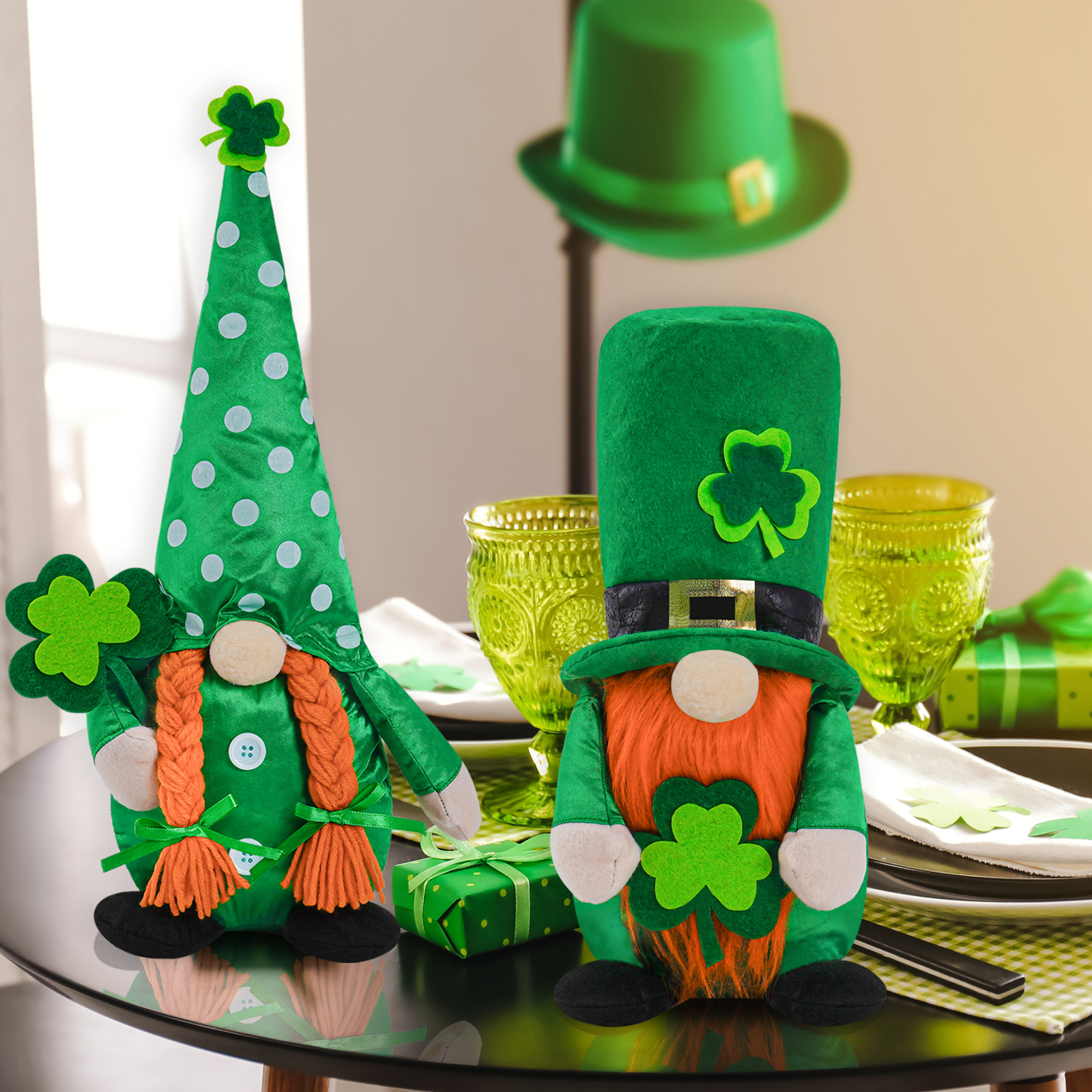 Ornamentos verdes decorativos de la muñeca del día de Patrick irlandés transfronterizo adornos enanos de la hoja verde creativa Rudolph