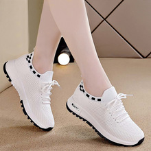 运动休闲鞋2025夏季新款韩版网面透气飞织鞋一件代发鞋舒适女鞋