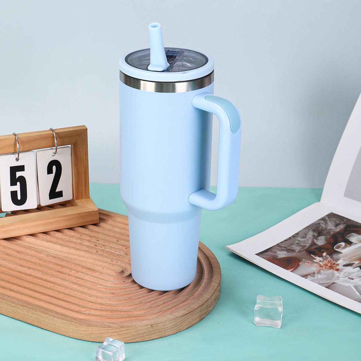 Double-walled Vacuum Insulated Straw Cup 40oz Large Capacity_voghion.com
