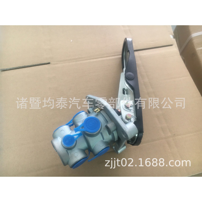 La válvula de pie 229501 con el autobús europeo del camión pesado del pedal parte SMT