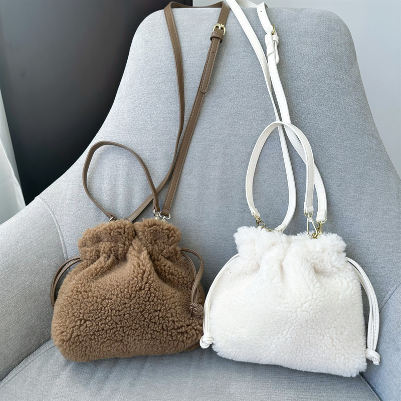 b742e025022f39d30fbc6b7c46ee4e