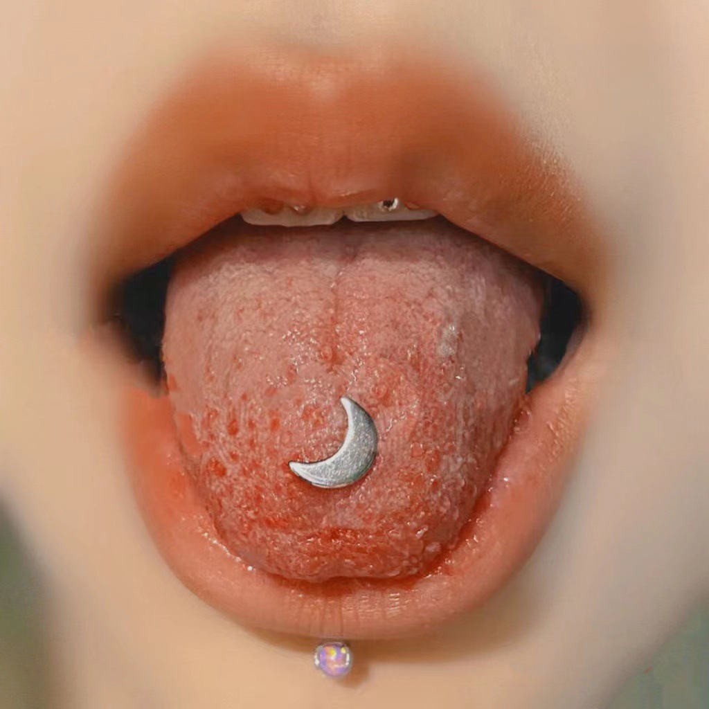 Pointed labret stud close-up product detail