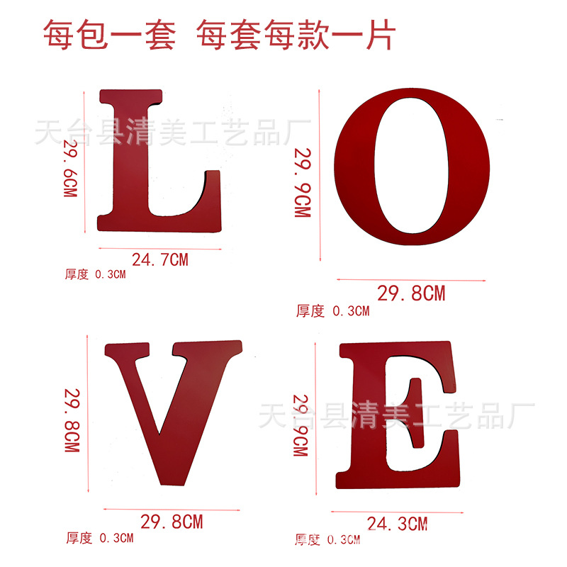 Creativa decoración navideña hoja de madera letras mayúsculas rojas hoja de madera LOVE adornos colgantes festivos de bricolaje