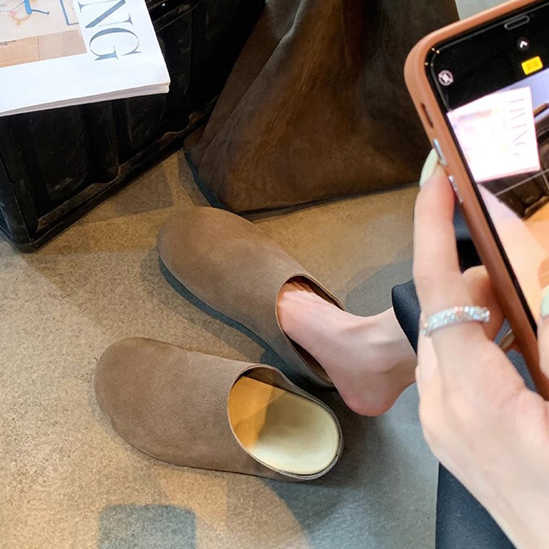 Grape Mom otoño nuevo cuero estilo row superficie suave hombre perezoso con un pie suela gruesa cabeza grande zapatos Birkenstock media pantuflas mujeres