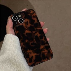 ヨーロッパとアメリカのパーソナライズされた琥珀ヒョウ柄 iPhone16 Apple 17promax 携帯電話ケース 11/12 オールインクルーシブ 13/14 に適しています