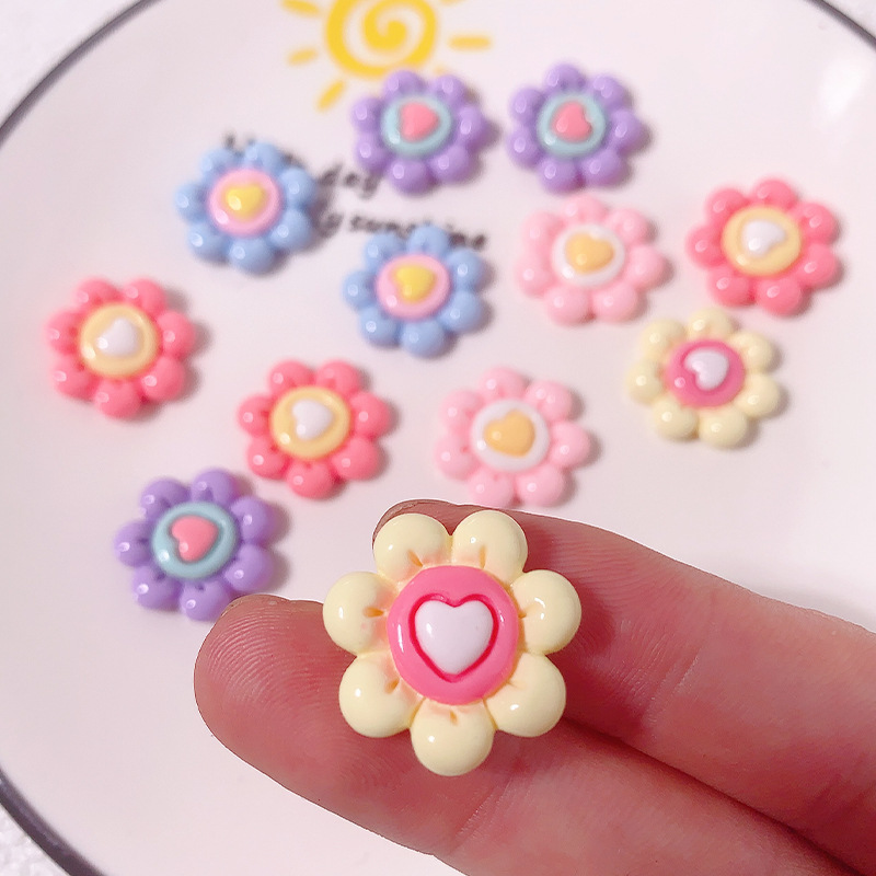 Nuevo color macarón amor flor accesorios de resina DIY adornamiento de cabello de caso de teléfono móvil agujero de hebilla de zapatos agujero material hecho a mano