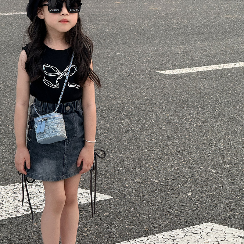 Bolsas de hombro de moda para niños y niñas con remaches 2025 bolsas de cadena de comercio exterior nuevas bolsas de niños mini bolsas de caja de niños