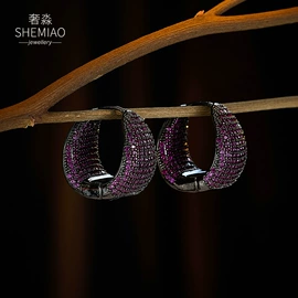 胸针;耳环;耳钉