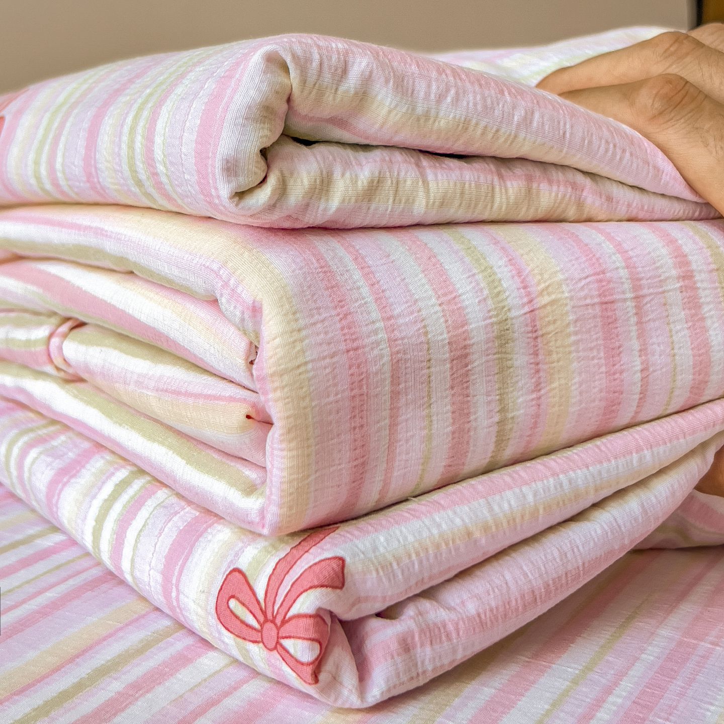 2025 nuevo conjunto de cuatro piezas de cama de doble hilo, sábanas de cama de dormitorio de tres piezas de cama