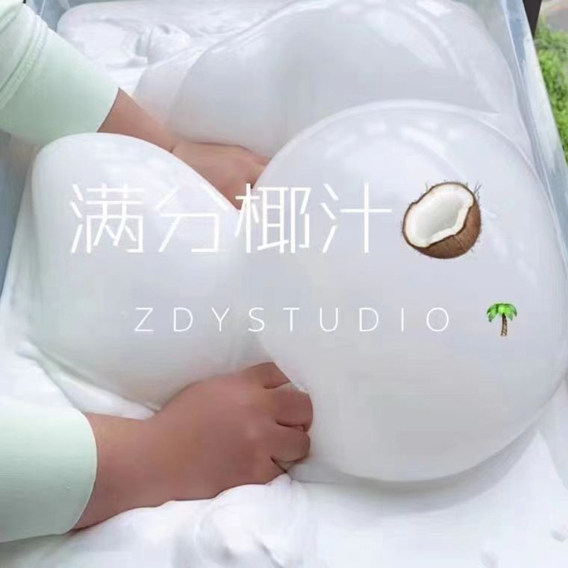 Entrega de una pieza envío gratuito cubo portátil falso agua abrazo leche falsa fábrica de agua al por mayor descompresión falsa agua antiadherente mano puede cubrir burbuja