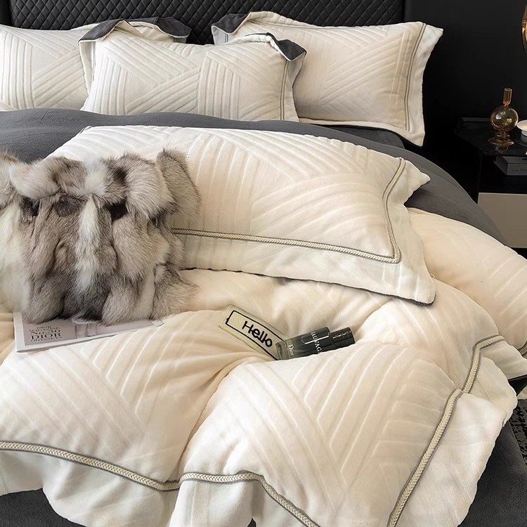 Luz de lujo espeso de leche de cuatro piezas de seda de coral esculpida de alto nivel sábanas de cama cálidas de invierno set