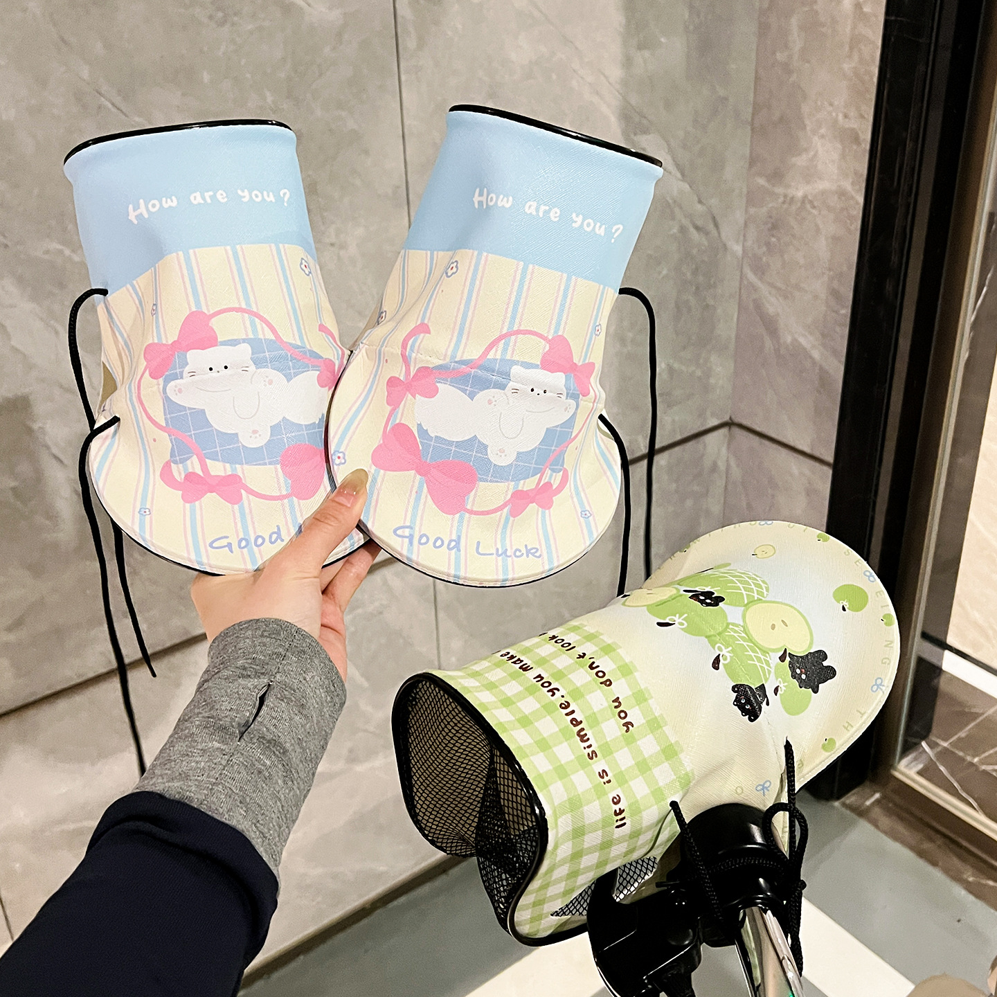 Electric vehicle sun protection gloves, sunshade handle covers, summer three-dimensional motorcycle hand guards, breathable and UV-resistant, in stock