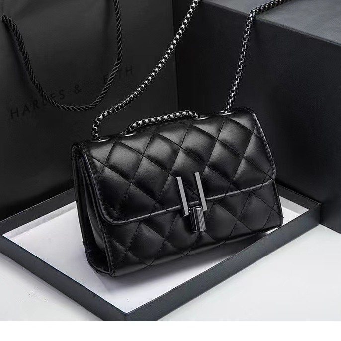 2024 New Quilted Chain Bag Versatile Fashion Ins Single Shoulder Crossbody Bag Popular Small Chanel-Style Paper Shell Bag