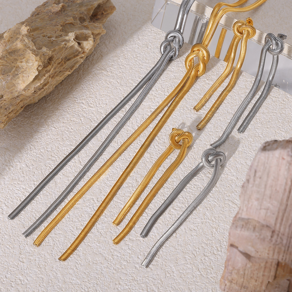 brand fashionable golden long necklace and earrings with tassels