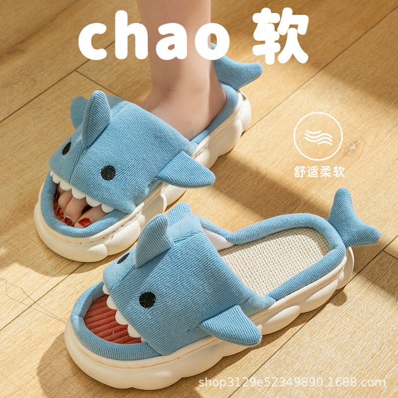 봄과 가을 리넨 슬리퍼 여성 상어 귀여운 만화 땀 흡수 통기성 미끄럼 방지 의상 홈 뮤트 커플 슬리퍼 도매