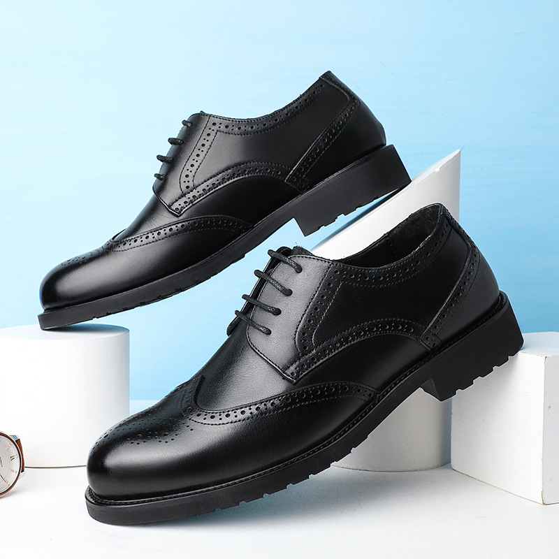 Primera capa de piel de vaca zapatos de cuero de los hombres de cuero genuino negocio casual zapatos de cuero de fondo suave estilo británico brogue tallado ropa de trabajo zapatos de los hombres image 4