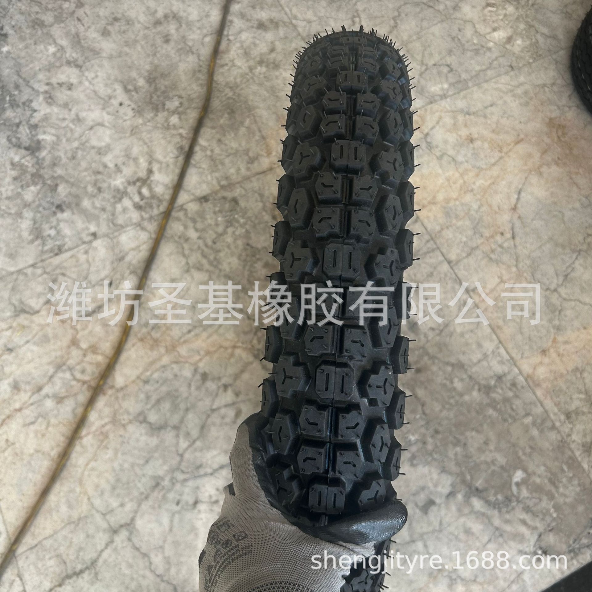 工厂直售 摩托车胎真空胎防滑耐磨350-17