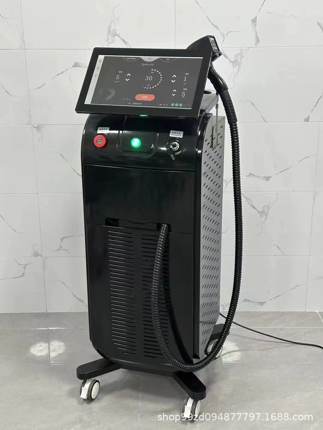 Soprano Instrumento de belleza de titanio Instrumento de rejuvenecimiento de diodos de cuatro bandas Máquina de limpieza de cejas