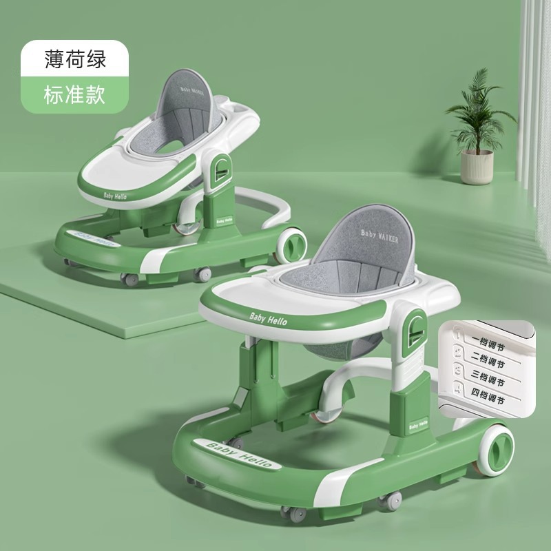 学歩の赤ちゃんの手は横転型の新型を押します。