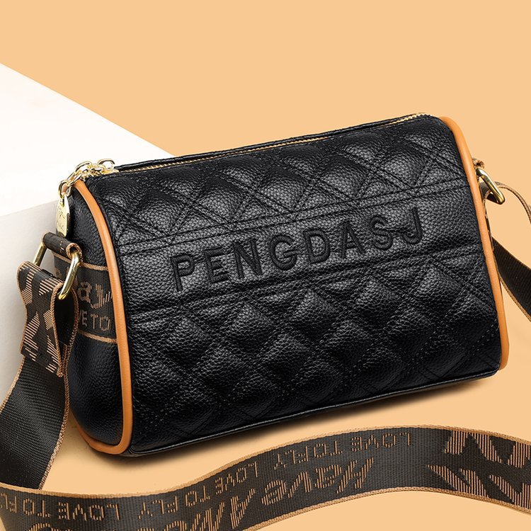 Elegant winter polyurethane one-shoulder bag with zipper