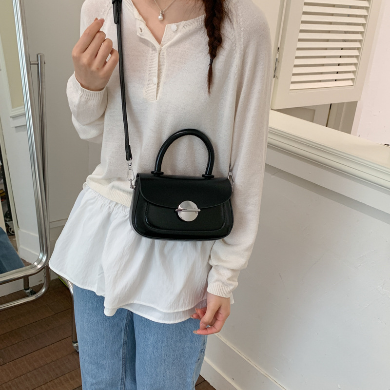 Women's Small Square Bag Elegant Shoulder Bag Versatile Crossbody_voghion.com
