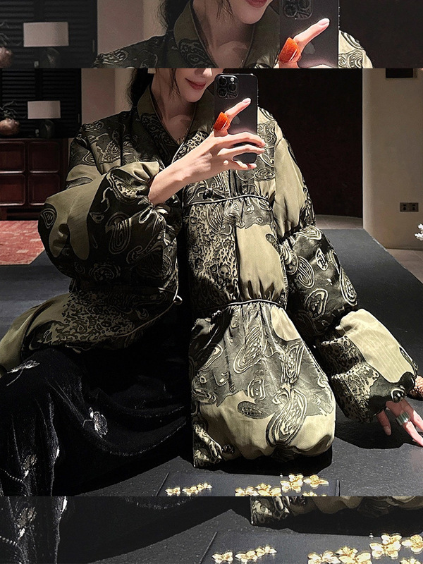 【楼外楼】织金烂花花苞羽绒服|undefined