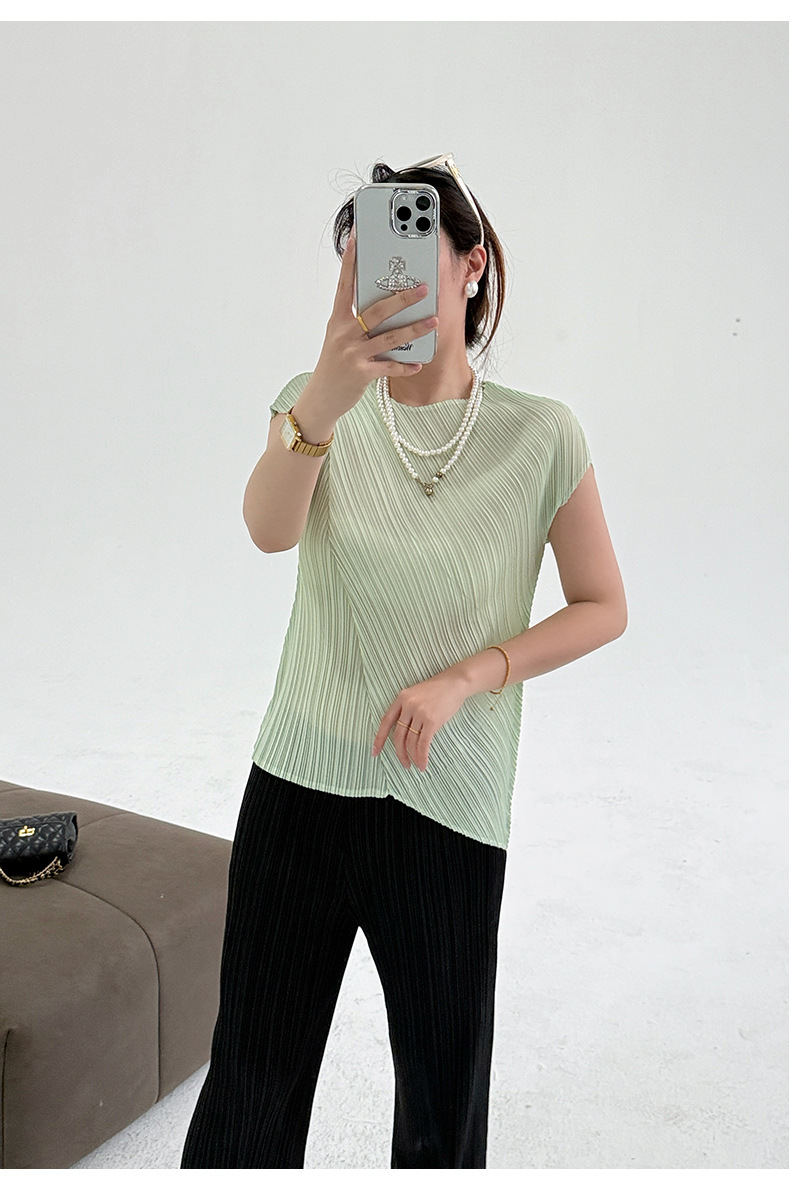 Áo thun nữ tay ngắn cổ tròn vạt xéo xếp ly bất đối xứng — đen chi tiết 17