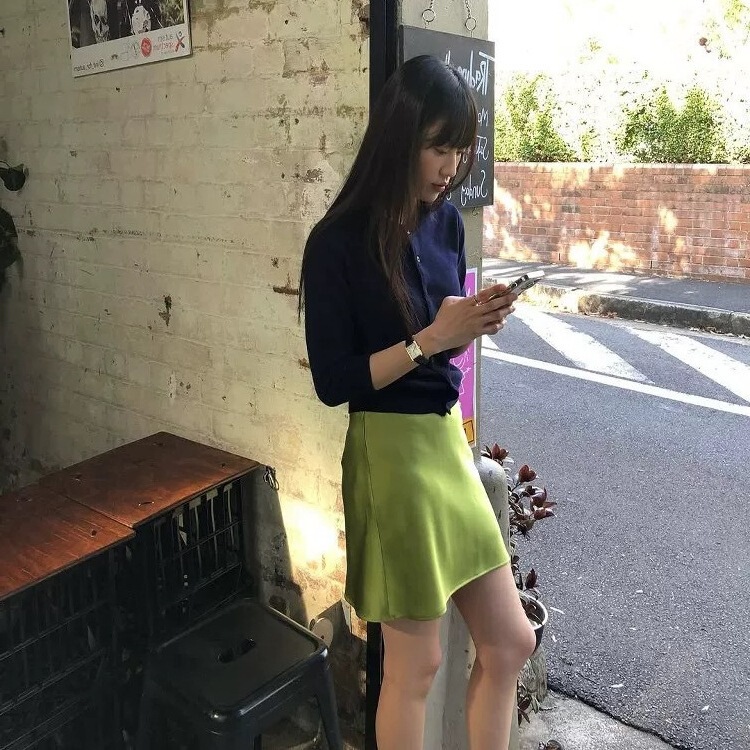 Premium Imported Triacetate Short Skirt, A-Line Skirt with Satin Sheen, Elastic Waist, Bias-Cut Fishtail Mini Skirt, Vacation Skirt