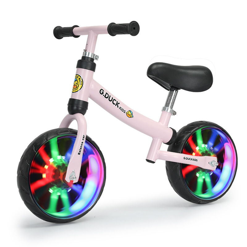 Niños de dos ruedas de flash coche de equilibrio sin pedal 10 pulgadas luces brillantes patinaje deportivo bebé patinaje patinaje