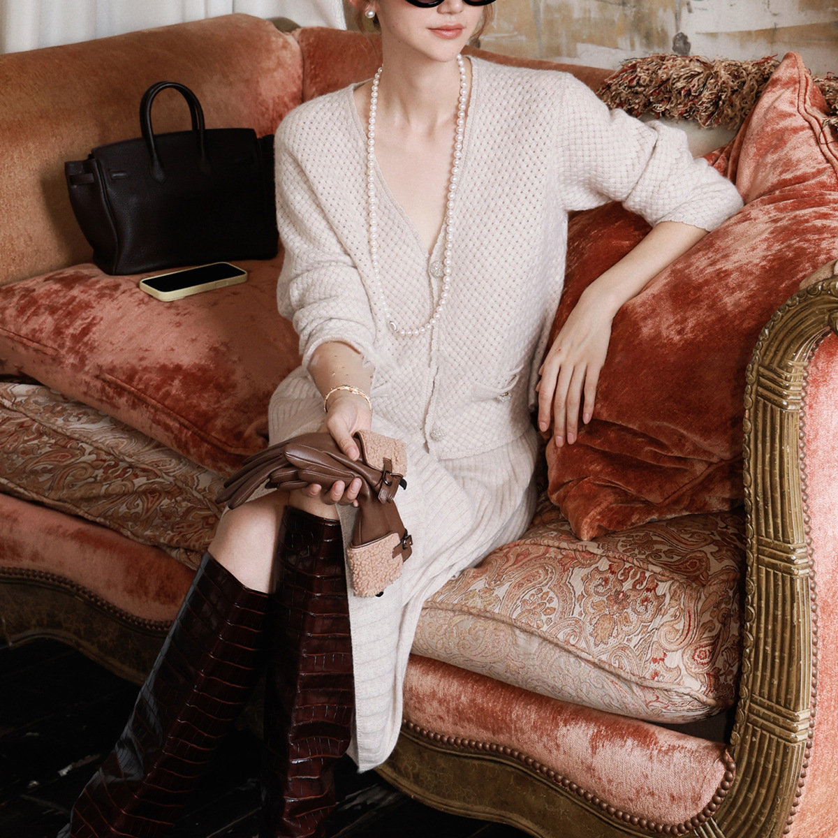 软糯浅奶茶色优雅意大利羊绒针织上衣+半身裙套装