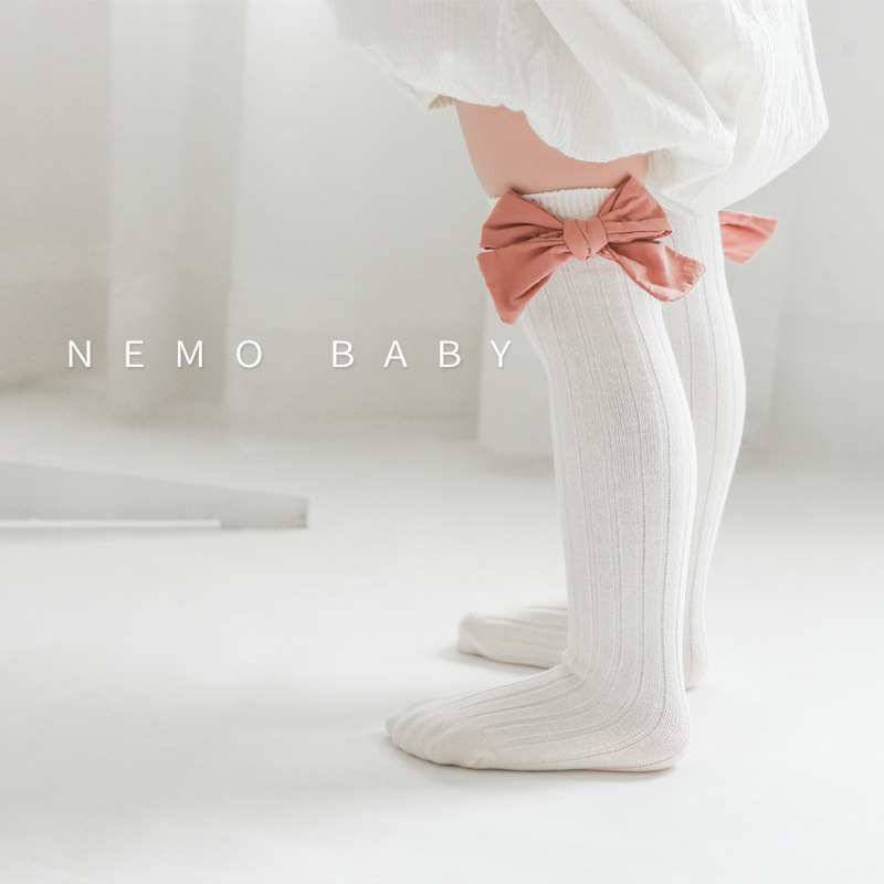 Nuevos calcetines para niñas algodón peinado primavera y otoño Red roja princesa coreana gran arco calcetines para niños calcetines de media pantorrilla