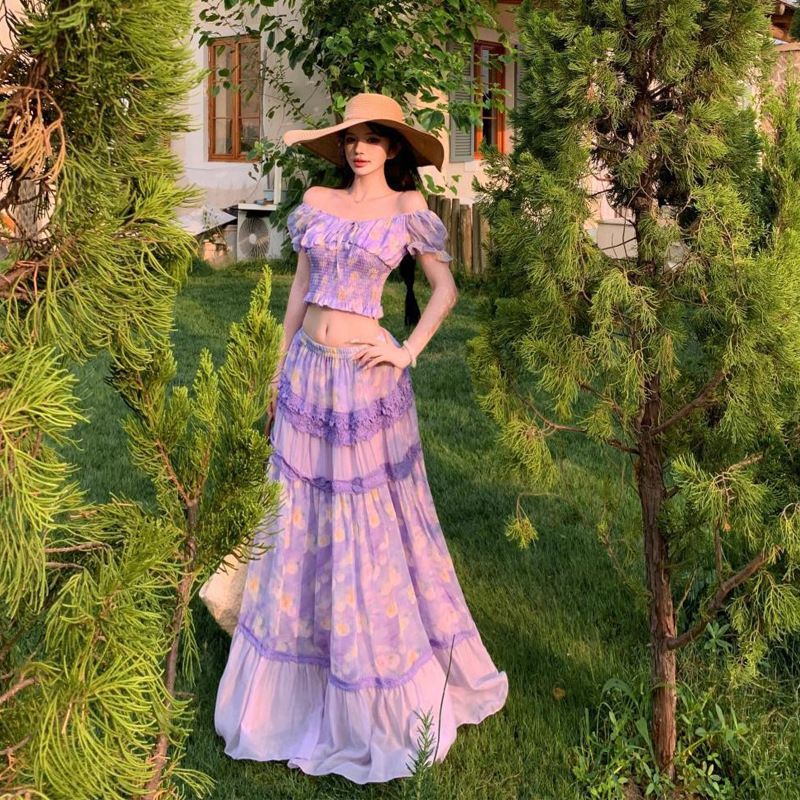 Retro Gentle Style, Super Pretty Top, Floral Skirt, Two-Piece Set, Age-Reducing Outfit, Complete Set for Summer 26 Retro Gentle Style, Super Pretty Top, Floral Skirt, Two-Piece Set, Age-Reducing Outfit, Complete Set for Summer 26