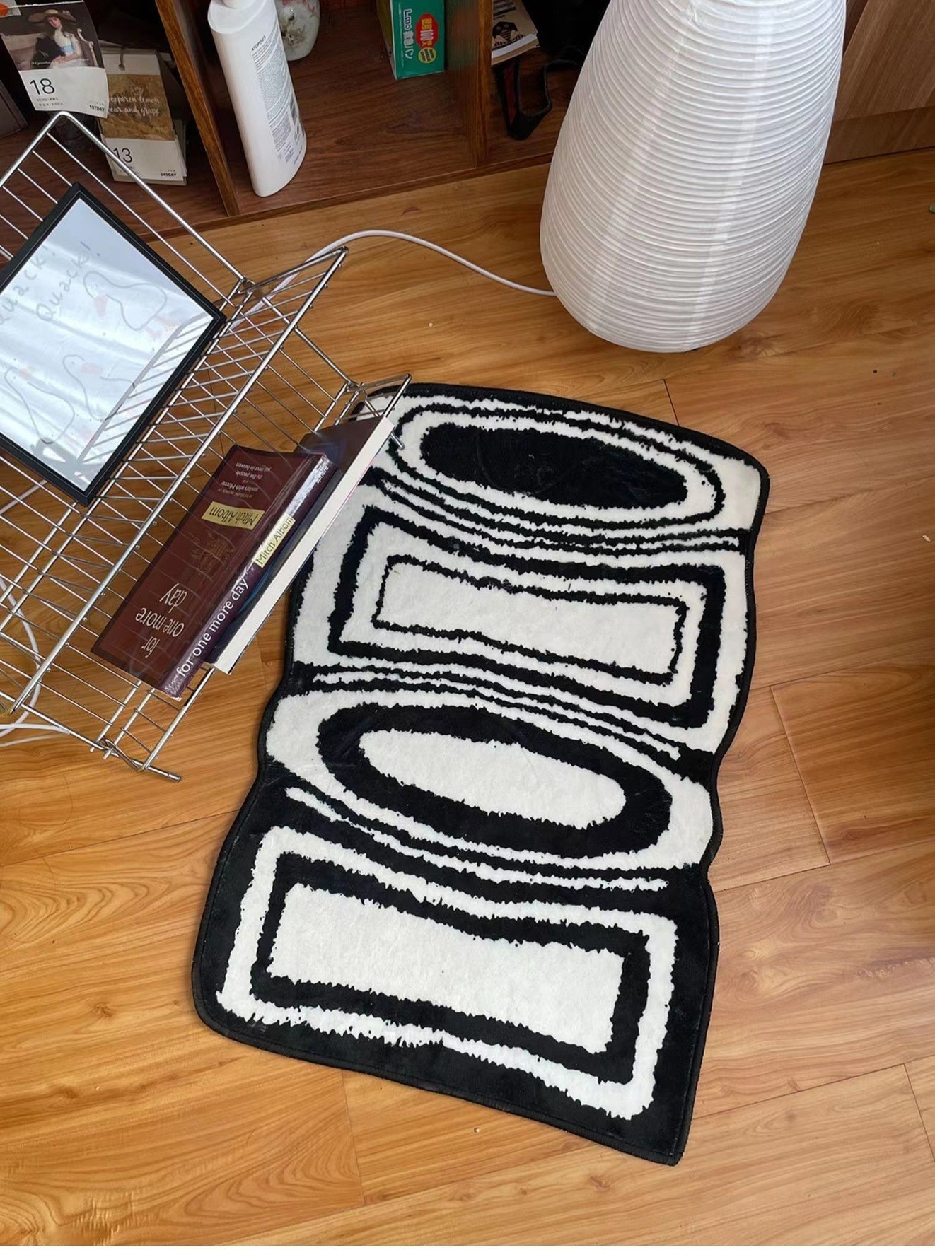 Nordic-style carpet image 1