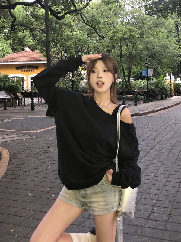 辣妹斜肩长袖卫衣女秋季2025新款设计感小众慵懒别致露肩纯色上衣|undefined