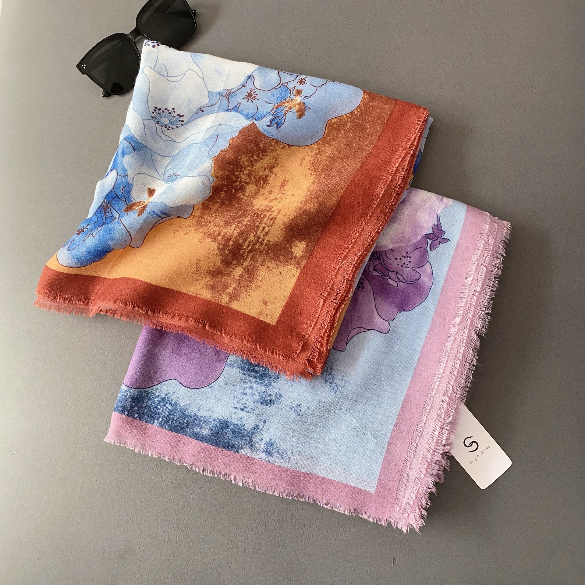 Nuevo 130 split bufanda cuadrada grande temperamento femenino púrpura flor chal versátil moda bufanda Día DE LA Madre para mamá