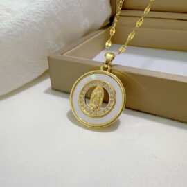 【铜微镶锆石】欧美白色圆盘圣母玛利亚吊坠项链气质轻奢小众设计
