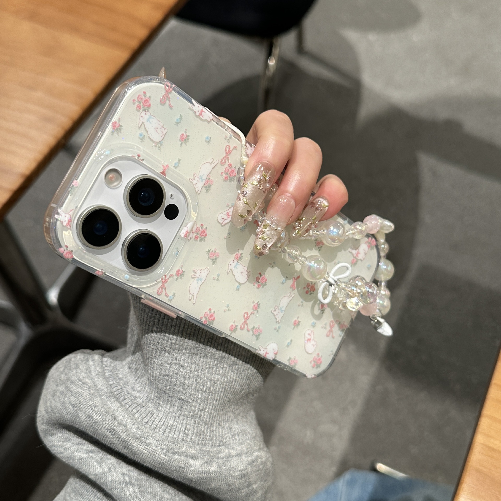 Pequeño conejo floral de brillo fresco para Apple 16ProMax funda para teléfono móvil 15/14 Nuevo 13 verano 15Pro