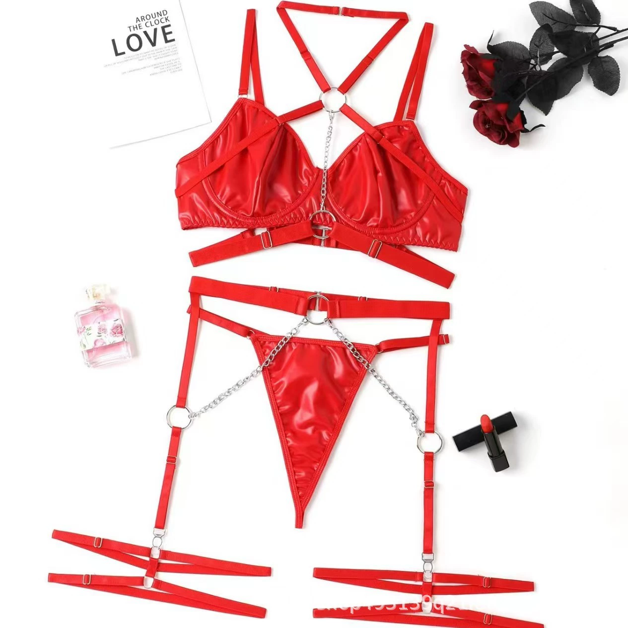 Кронштейн? Нет. The input: "Chain, waist belt, underwear, set, European style" -> translation: "Цепочка, пояс для талии, белье, набор, европейский стиль"