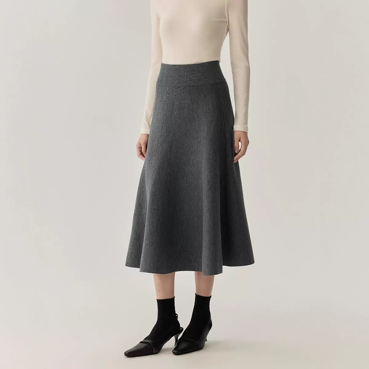 严选中长半身裙女秋季百搭通勤高级感纯色简约中长裙秋装下装批发