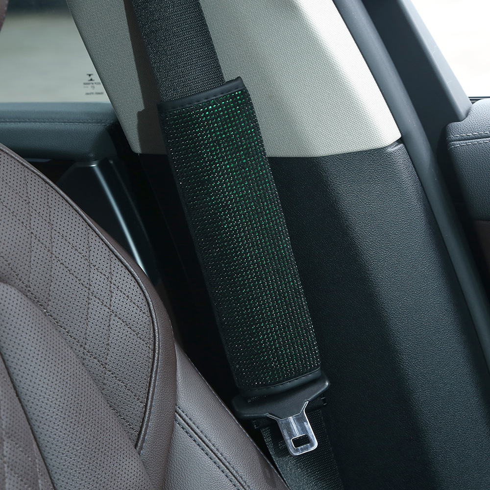 Full-diamond car steering wheel cover, dazzling rhinestone seatbelt shoulder pad, universal for all seasons, rearview mirror protective cover, wholesale