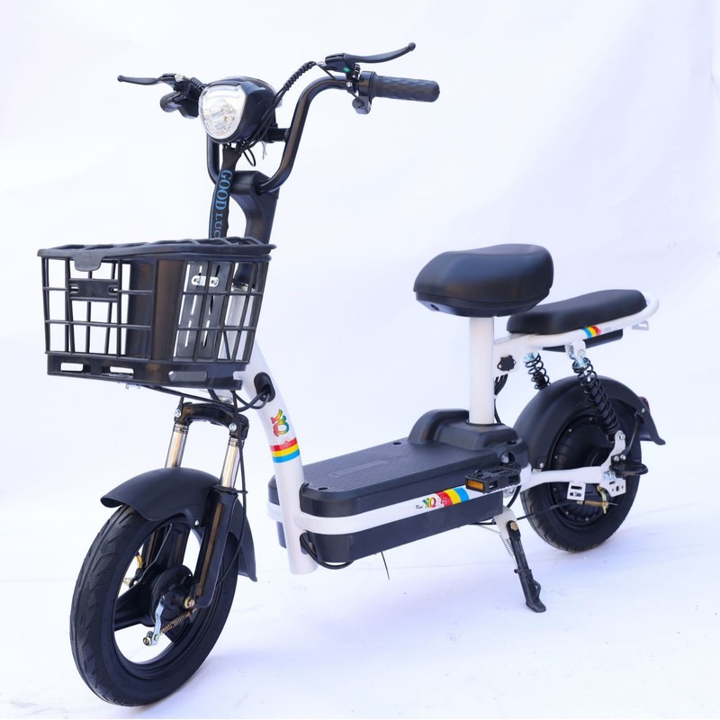 小王子電気自動車の対外貿易クロスボーダー卸売り電気自動車の源工場は電動自転車の二輪車を代行します。|undefined